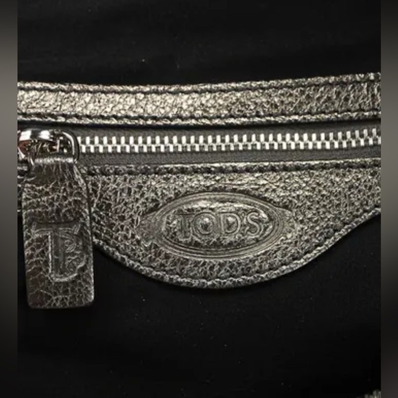 TOD’S Gunmetal Metallic Leather Lux 2 Manici Media Patchwork Bag - Picture 8 of 11